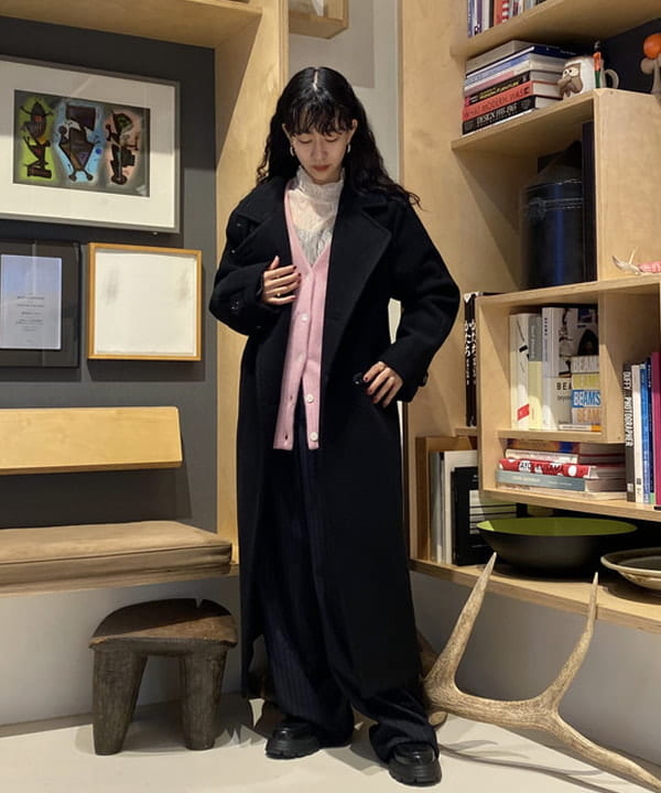 マツド ユメカさんの「BEAMS WOMEN｜Ray BEAMS / ストレッチ レース ハイネック トップス」を使ったコーディネート