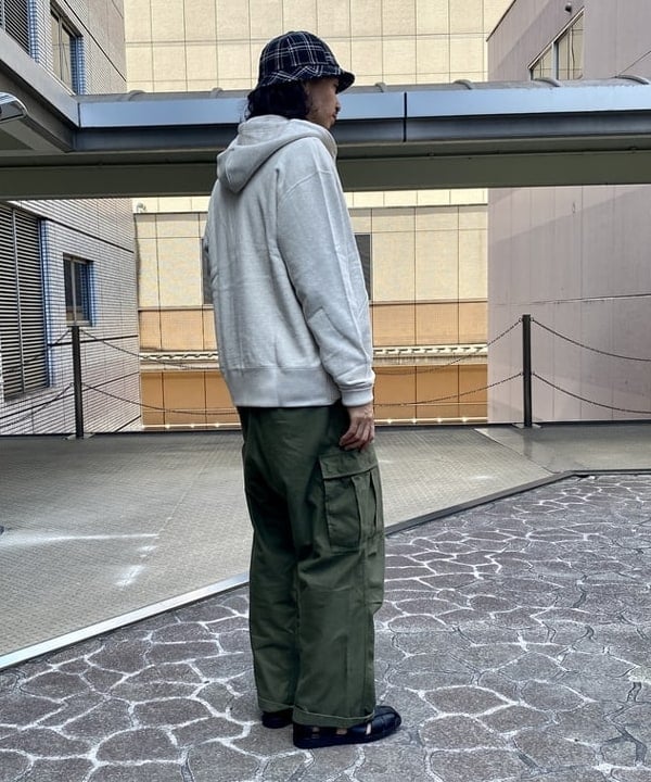 りゅうりゅうさんの「BEAMS WOMEN｜LOOPWHEELER / 別注 Slim Zip Sweat Hoody」を使ったコーディネート