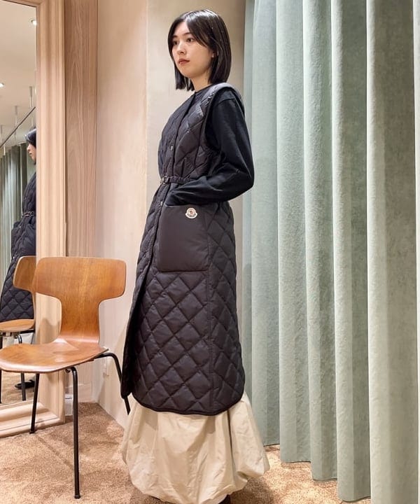 山田 千遥さんの「BEAMS WOMEN｜MONCLER / BUTOR ロングベスト」を使ったコーディネート