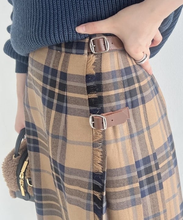 大川 美咲さんの「BEAMS WOMEN｜VIOLAd’ORO × Demi-Luxe BEAMS / 別注 エコムートン ミニショルダーバッグ」を使ったコーディネート