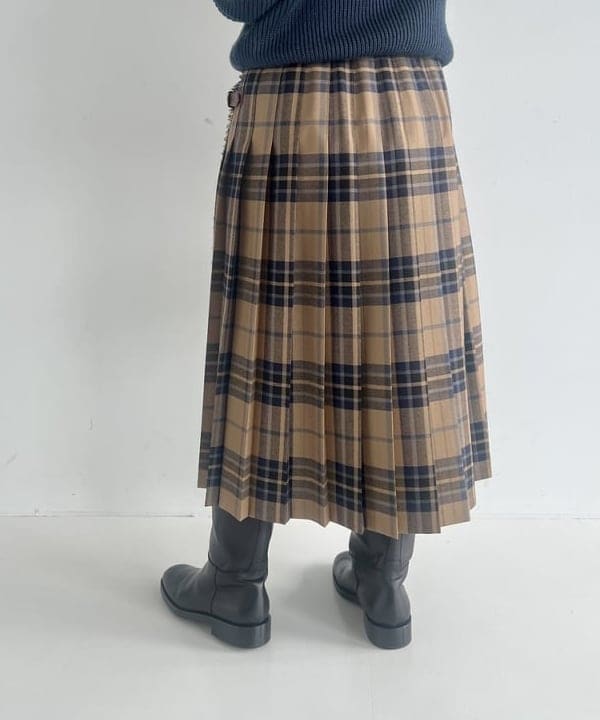 大川 美咲さんの「BEAMS WOMEN｜VIOLAd’ORO × Demi-Luxe BEAMS / 別注 エコムートン ミニショルダーバッグ」を使ったコーディネート