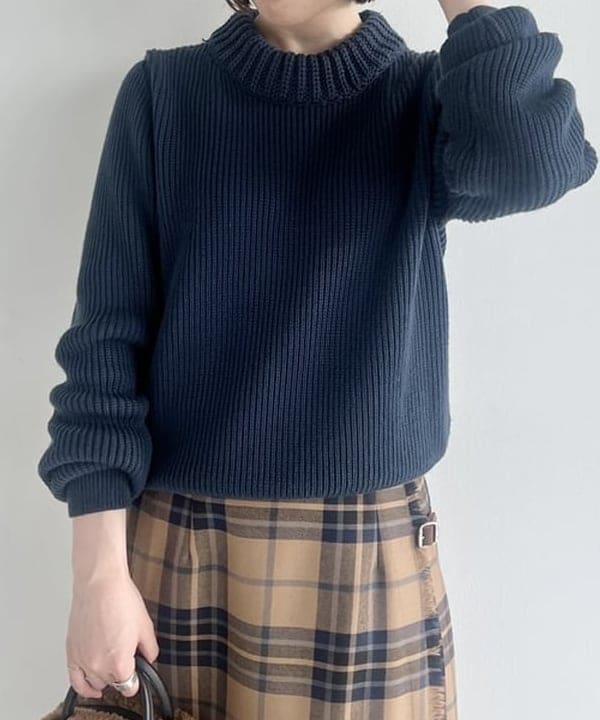 大川 美咲さんの「BEAMS WOMEN｜VIOLAd’ORO × Demi-Luxe BEAMS / 別注 エコムートン ミニショルダーバッグ」を使ったコーディネート