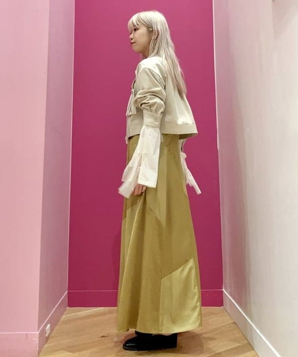 椎葉 未琴さんの「BEAMS WOMEN｜Ray BEAMS / ペニー ローファー ミュール」を使ったコーディネート
