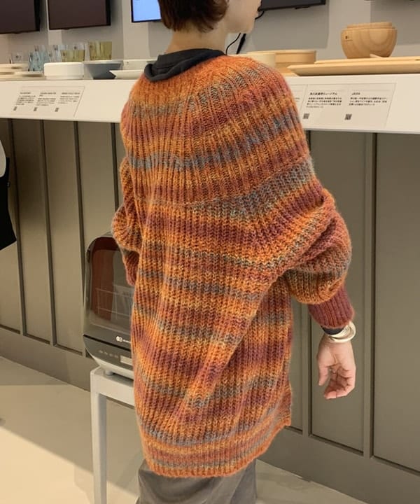 矢野(青木)優香さんの「BEAMS WOMEN｜BEAMS BOY / デタッチカラー ミリタリー ロングスリーブ」を使ったコーディネート