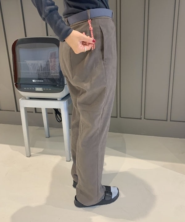矢野(青木)優香さんの「BEAMS WOMEN｜BEAMS BOY / デタッチカラー ミリタリー ロングスリーブ」を使ったコーディネート