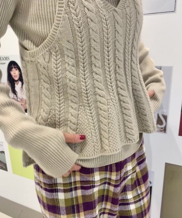 矢野(青木)優香さんの「BEAMS WOMEN｜maturely / Suede Slingbac Sandals」を使ったコーディネート
