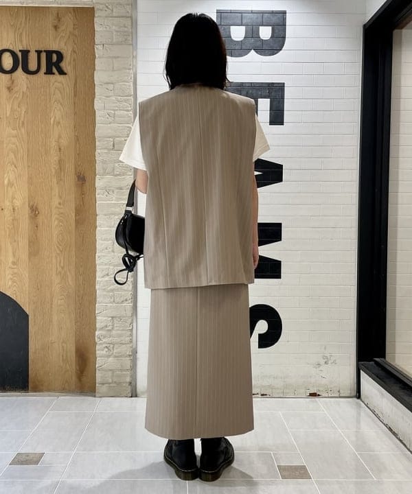 原田 まりんさんの「BEAMS WOMEN｜▲Dr.Martens / PASCAL 8ホール ブーツ」を使ったコーディネート