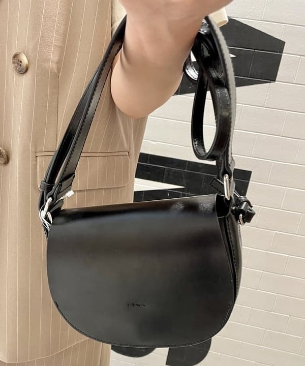 原田 まりんさんの「BEAMS WOMEN｜▲Dr.Martens / PASCAL 8ホール ブーツ」を使ったコーディネート