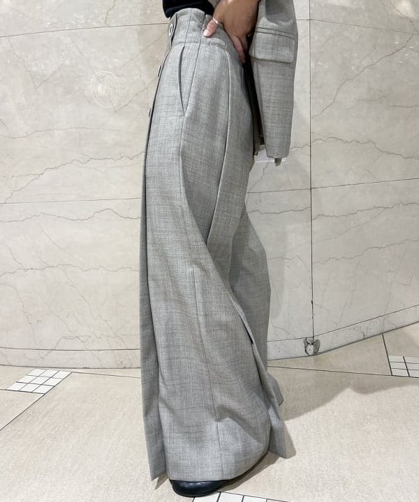 ハルキ　モモナさんの「BEAMS WOMEN｜」を使ったコーディネート