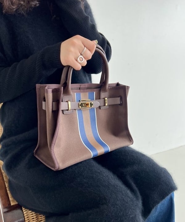 中丸　栞さんの「BEAMS WOMEN｜」を使ったコーディネート