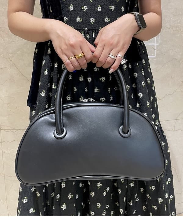 あさまつ はづきさんの「BEAMS WOMEN｜PHILIPPE AUDIBERT / New Africa リング ゴールド」を使ったコーディネート