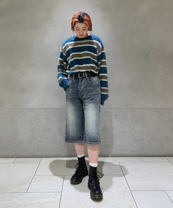 前田 優衣さんの「BEAMS WOMEN｜▲Dr.Martens / PASCAL 8ホール ブーツ」を使ったコーディネート
