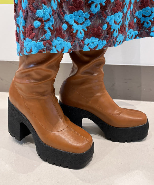 ちりこさんの「BEAMS WOMEN｜Ray BEAMS / プラットフォーム ブーツ」を使ったコーディネート