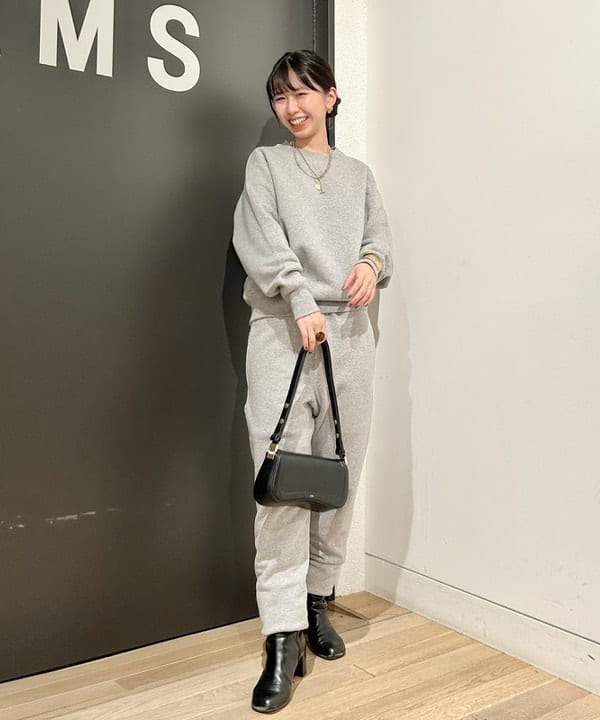 佐藤 美樹さんの「BEAMS WOMEN｜JW PEI / Joy Bag」を使ったコーディネート