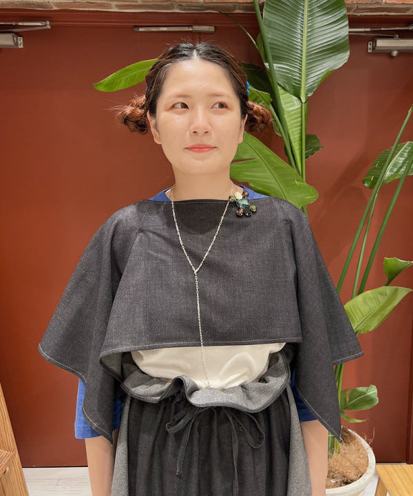 エノモト アミさんの「BEAMS WOMEN｜maturely / Denim-like Twill Dress」を使ったコーディネート