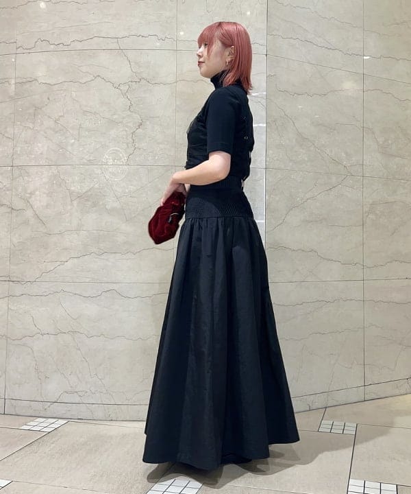 篠崎 香月さんの「BEAMS WOMEN｜Ray BEAMS / チュール ギャザー ビスチェ」を使ったコーディネート