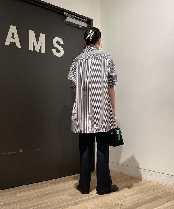鈴木 亜美さんの「BEAMS WOMEN｜VIOLAd’ORO / BIANCA ナイロン トートバッグ S」を使ったコーディネート