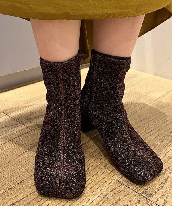 中條 和未さんの「BEAMS WOMEN｜Ray BEAMS / ラメ ブーツ」を使ったコーディネート