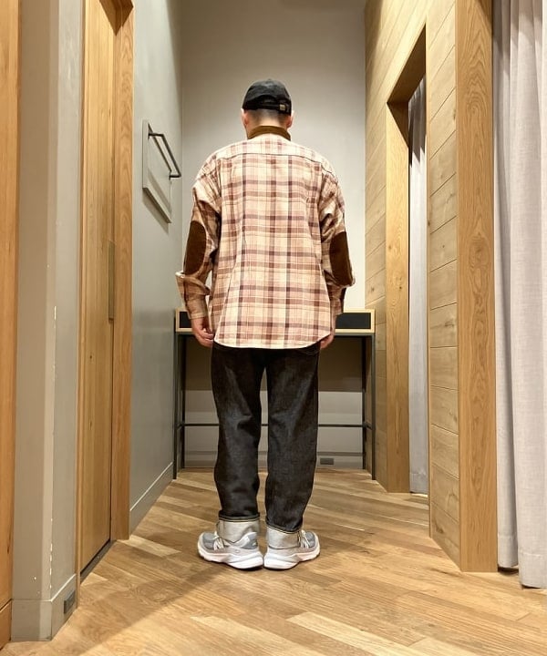 穴井 唯志さんの「BEAMS WOMEN｜5 Pocket Wide Denim」を使ったコーディネート