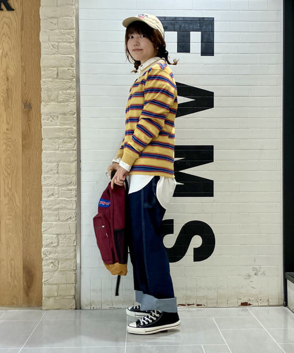 小原 もこさんの「BEAMS WOMEN｜JANSPORT &times; BEAMS / 別注 Pack & Go」を使ったコーディネート