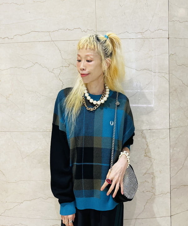 ひるてぃさんの「BEAMS WOMEN｜Ray BEAMS / ライン ストーン バッグ」を使ったコーディネート