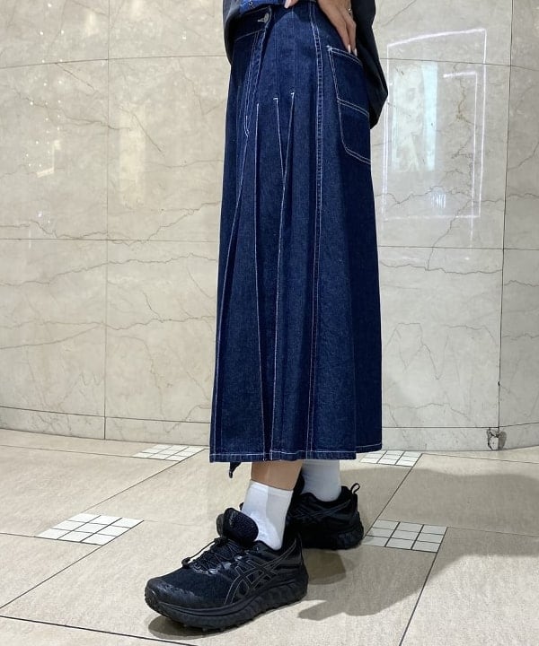 吉田 花さんの「BEAMS WOMEN｜ラップ プリーツ スカート」を使ったコーディネート