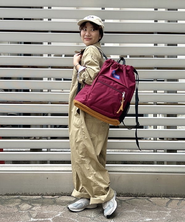 まつむさんの「BEAMS WOMEN｜JANSPORT &times; BEAMS / 別注 Pack & Go」を使ったコーディネート