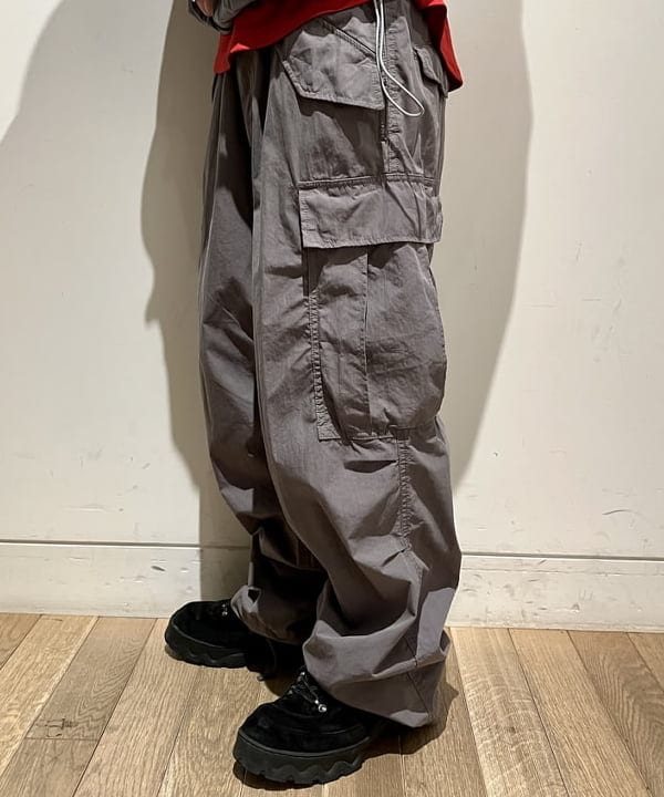 西村 光平さんの「BEAMS WOMEN｜BEAMS / ビッグ 6ポケット カーゴパンツ」を使ったコーディネート