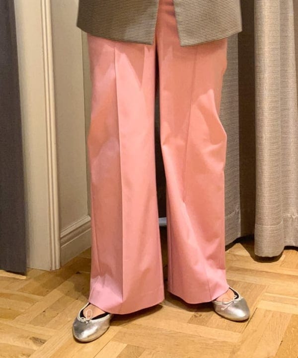 藤井 裕実子さんの「BEAMS WOMEN｜GIANNI CHIARINI / CAMILLA レザートートバッグ」を使ったコーディネート