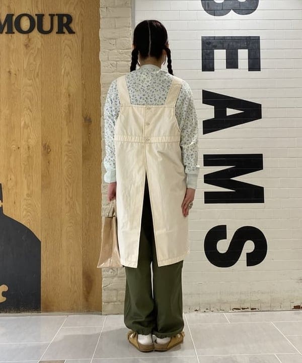 木村 海侑さんの「BEAMS WOMEN｜【別注】BUZZ RICKSON'S / ポプリン アーミーパンツ」を使ったコーディネート