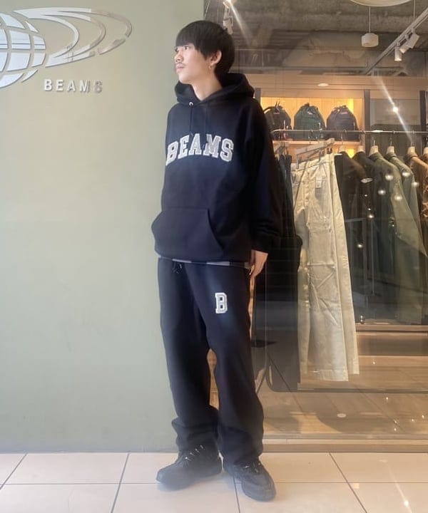 井上 隆司さんの「BEAMS WOMEN｜BEAMS ベーシック フーディ」を使ったコーディネート