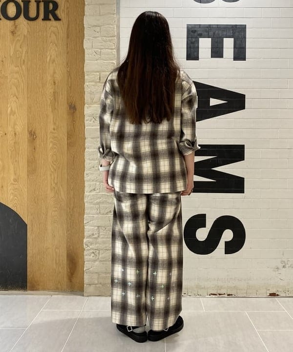 木村 海侑さんの「BEAMS WOMEN｜BEAMS BOY / 樹脂 パール ロング ネックレス」を使ったコーディネート