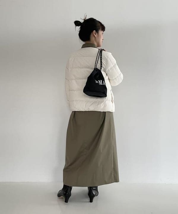 IZUMI MAYUMIさんの「BEAMS WOMEN｜PYRENEX × Demi-Luxe BEAMS / 別注 CANNES SOFT ダウンジャケット」を使ったコーディネート