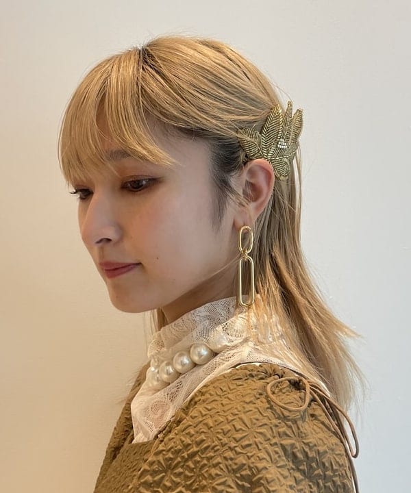 松本 佳菜子さんの「BEAMS WOMEN｜Ray BEAMS / アンクルストラップ パンプス」を使ったコーディネート