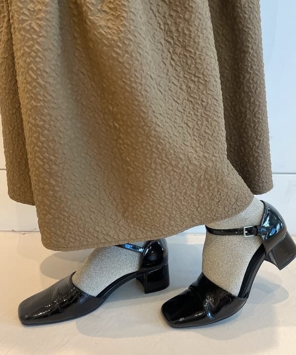 松本 佳菜子さんの「BEAMS WOMEN｜Ray BEAMS / アンクルストラップ パンプス」を使ったコーディネート