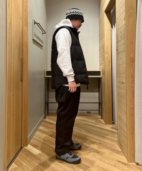 新里 京介さんの「BEAMS WOMEN｜BEAMS ベーシック フーディ」を使ったコーディネート