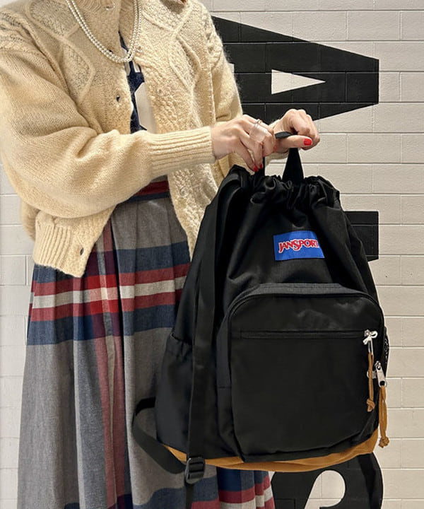 小原 もこさんの「BEAMS WOMEN｜BEAMS BOY / 樹脂 パール ロング ネックレス」を使ったコーディネート