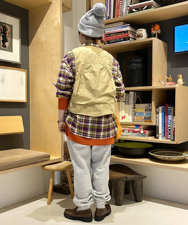 吉野 多恵さんの「BEAMS WOMEN｜BEAMS BOY / ミリタリーリブ ヘンリーネック ロングスリーブ」を使ったコーディネート