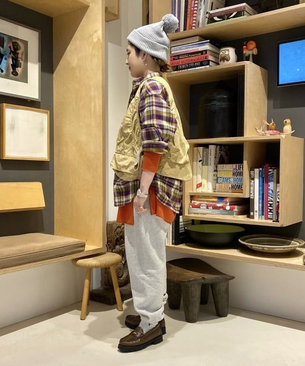 吉野 多恵さんの「BEAMS WOMEN｜BEAMS BOY / ミリタリーリブ ヘンリーネック ロングスリーブ」を使ったコーディネート