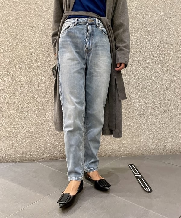 五十峯 さよさんの「BEAMS WOMEN｜AK+1 / 11オンス デニムパンツ」を使ったコーディネート