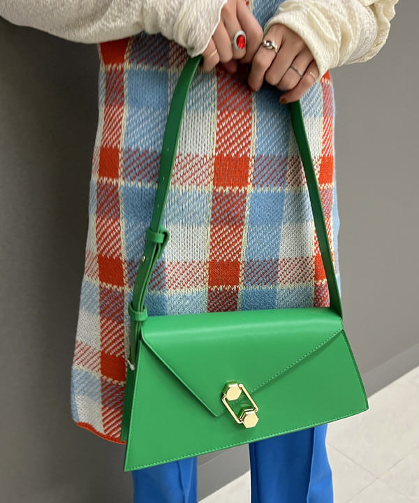 カワグチ シオリさんの「BEAMS WOMEN｜」を使ったコーディネート