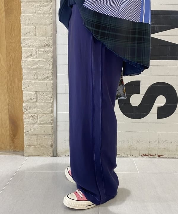 木村 海侑さんの「BEAMS WOMEN｜BEAMS BOY / 樹脂 パール ロング ネックレス」を使ったコーディネート