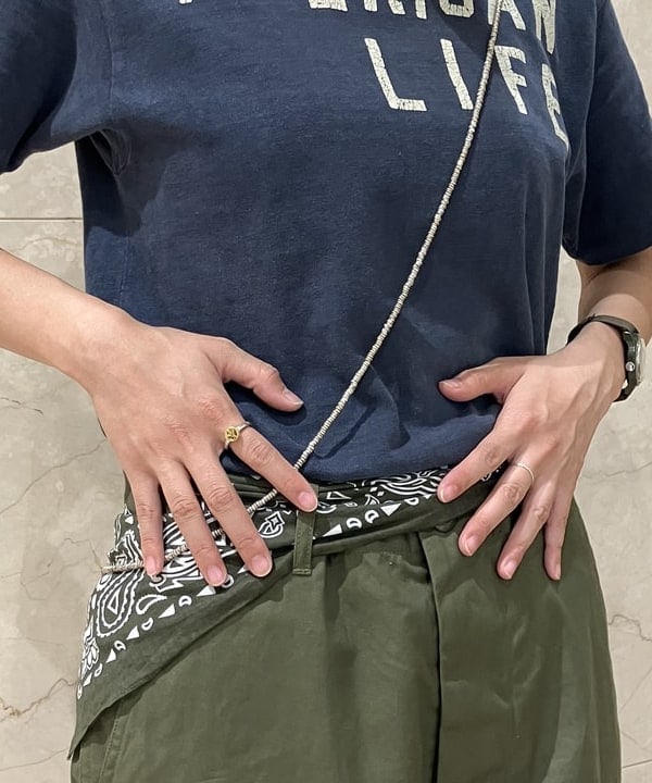 葵さんの「BEAMS WOMEN｜【別注】BUZZ RICKSON'S / ポプリン アーミーパンツ」を使ったコーディネート