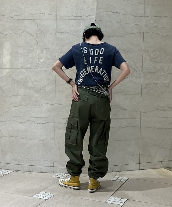 葵さんの「BEAMS WOMEN｜【別注】BUZZ RICKSON'S / ポプリン アーミーパンツ」を使ったコーディネート