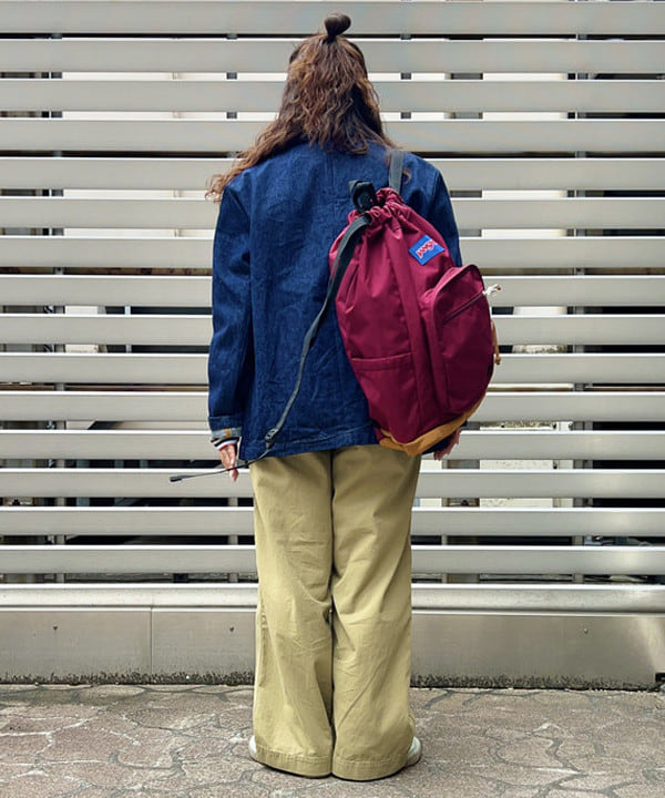 おとむさんの「BEAMS WOMEN｜JANSPORT &times; BEAMS / 別注 Pack & Go」を使ったコーディネート