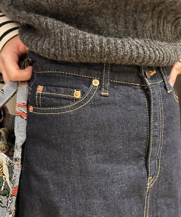 まつむさんの「BEAMS WOMEN｜BEAMS BOY / デニム 5ポケット マキシスカート」を使ったコーディネート