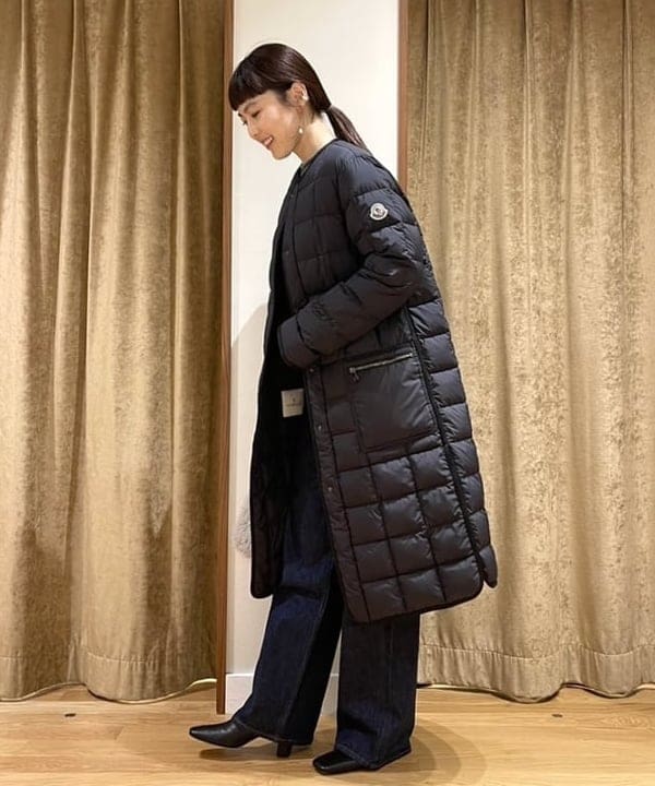 Ichika Hondaさんの「BEAMS WOMEN｜upper hights × Demi-Luxe BEAMS / 別注 THE NIECE デニムパンツ」を使ったコーディネート