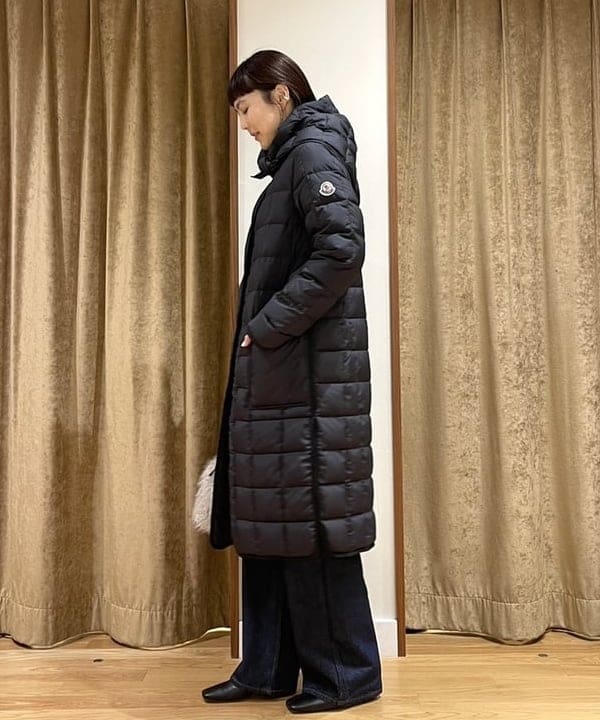 Ichika Hondaさんの「BEAMS WOMEN｜upper hights × Demi-Luxe BEAMS / 別注 THE NIECE デニムパンツ」を使ったコーディネート