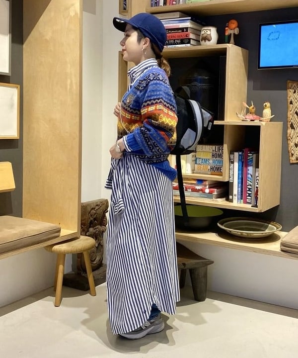 吉野 多恵さんの「BEAMS WOMEN｜ロンドンストライプ ボタンダウンシャツ」を使ったコーディネート