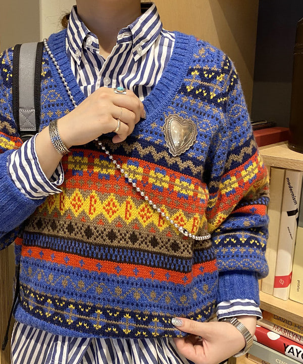 吉野 多恵さんの「BEAMS WOMEN｜ロンドンストライプ ボタンダウンシャツ」を使ったコーディネート
